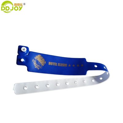 Τεχνητό Custom Wristband Βινύλιο ID βραχιόλι για μαλακό άνετο φόρεμα και στυλ