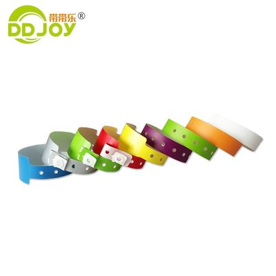 Λευκό Custom CMYK Logo Αδιάβροχο σύνθετο χαρτί βραχιόλι για πάρτι και εκδηλώσεις πισίνας