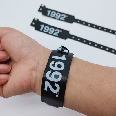 Προσαρμοσμένο λογότυπο PVC / Βινύλιο βραχιόλι βραχιόλια για εκδηλώσεις Φεστιβάλ 250 * 25mm / 250 * 16mm