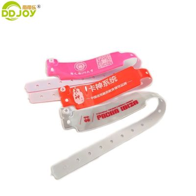 Εκδηλώσεις Πάρτι BANGLES Neon Color Custom Lock ID πλαστικό βινυλίκι βραχιόλια σε ευρύ σχήμα