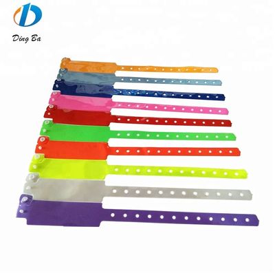 250*25mm PVC βραχιόλι Custom Neon Color πλαστικό βραχιόλι για ταυτοποίηση ξενοδοχείου