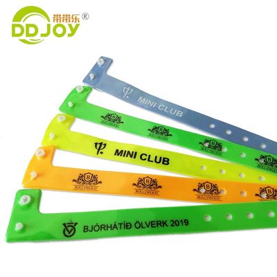 Φθοριστική ταινία υλικό PVC L σχήμα βραχιόλι για εκδηλώσεις 250 * 16mm ρυθμιζόμενο μέγεθος