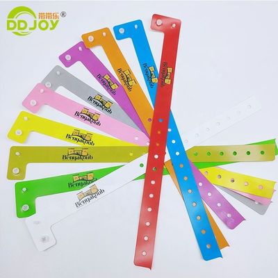 Εκδήλωση Αντι-Αλλεργία Custom Waterproof CMYK LOGO σύνθετο βραχιόλι για θεματικό πάρκο