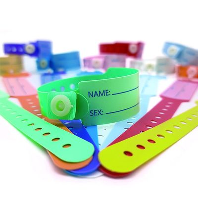 Διασκέδαση Περιστασιακό PVC/Vinyl ID βραχιόλι 100pcs Αποχρεωτικό ιατρικό βραχιόλι