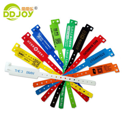 DDJOY Μία φορά Custom PE πλαστικές βραχιόλια για εκδηλώσεις Λογικό Μέγεθος 65 * 20mm