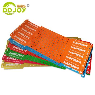 DDJOY Μία φορά Custom PE πλαστικές βραχιόλια για εκδηλώσεις Λογικό Μέγεθος 65 * 20mm