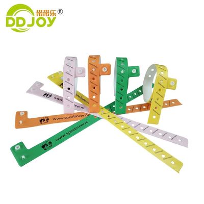 250*25mm Μία φορά χρησιμοποιούμενα βραχιόλια αναγνώρισης από PVC με προσαρμόσιμο σχεδιασμό