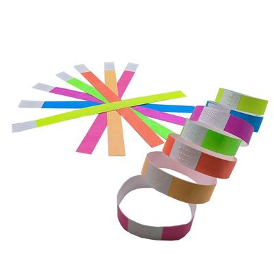 Κάντε μια δήλωση στα φεστιβάλ με το Neon Paper Tyvek βραχιόλι μας σε διάφορα χρώματα