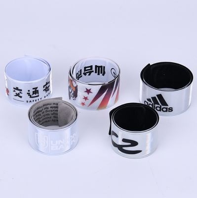 Αδιάβροχο Custom Bulk pvc Snap Slap Αντανακλαστικό βραχιόλι για θρησκευτικές οργανώσεις