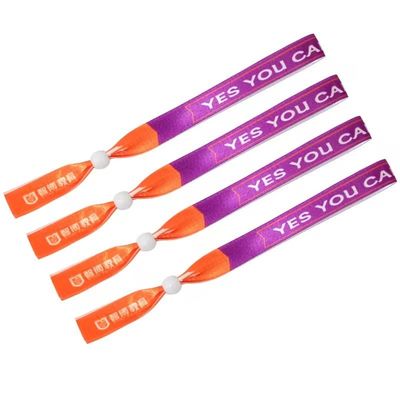 Επεξεργασμένα RFID βραχιόλια με λογότυπο σε ύφασμα σατέν από πολυεστέρα για την είσοδο σε εκδηλώσεις και φεστιβάλ