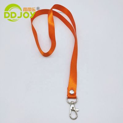 Προσαρμοσμένο θερμαινόμενο μεταφοράς Keychain Neck Strap Polyester κορδόνια για τα κλειδιά 900 * 15 * 0,65mm
