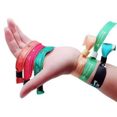Εκδήλωση Φεστιβάλ Πάρτι RFID βραχιόλια σε σατέν ύφασμα με Custom Logo και κείμενο