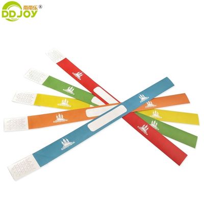 Περιφερειακό χαρακτηριστικό Τυπωμένο Custom Wrist Band Wristband TYK1056D για Event Party Supplies