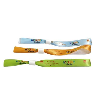 100pcs Sublimated Satin Ribbon βραχιόλι για το φεστιβάλ Προσαρμοσμένα δώρα προώθηση