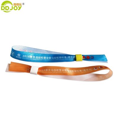 100pcs Sublimated Satin Ribbon βραχιόλι για το φεστιβάλ Προσαρμοσμένα δώρα προώθηση