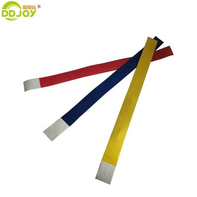 Το Event Party προμηθεύει Custom Tyvek Paper Wrist Bands με τεχνικές ψηφιακής εκτύπωσης